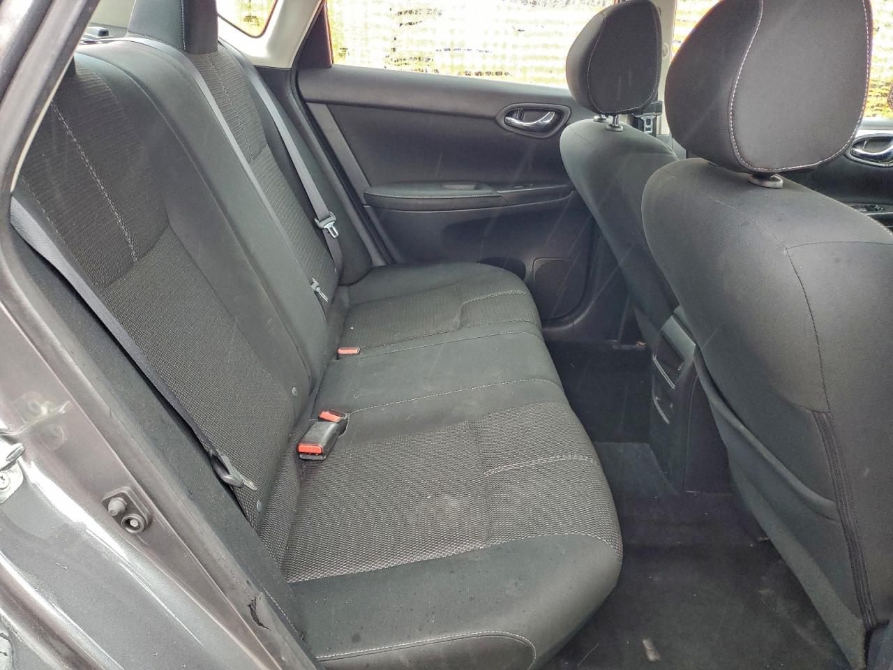 2018 NISSAN SENTRA S photo 10