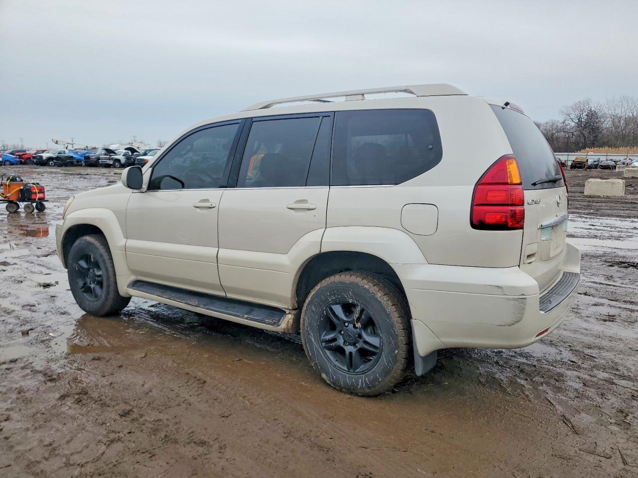 2003 LEXUS GX 470 photo 2