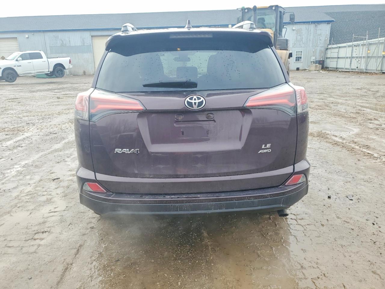 2017 TOYOTA RAV4 LE photo 6