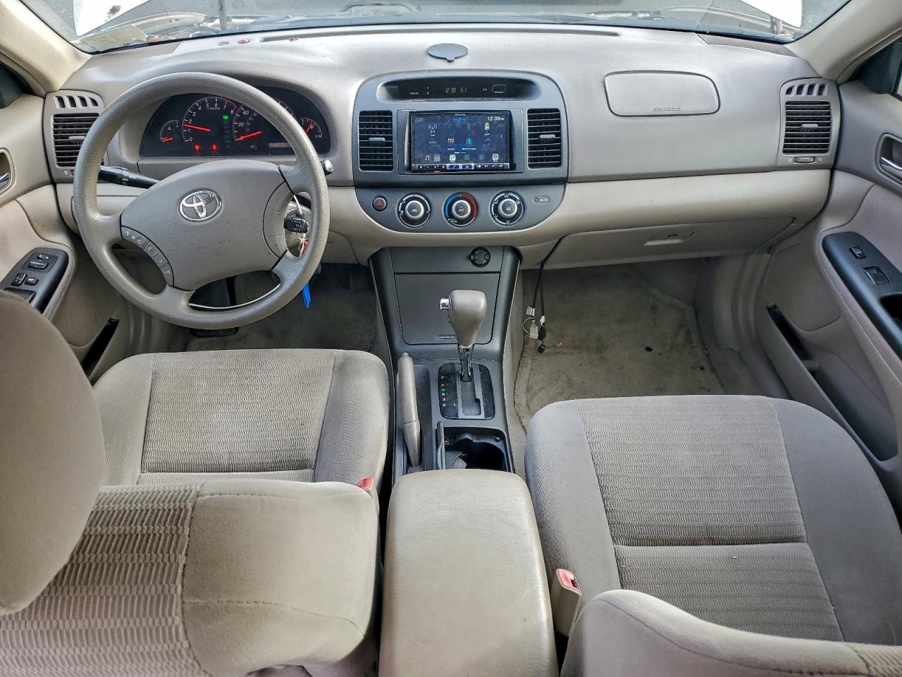 2005 TOYOTA CAMRY LE photo 8