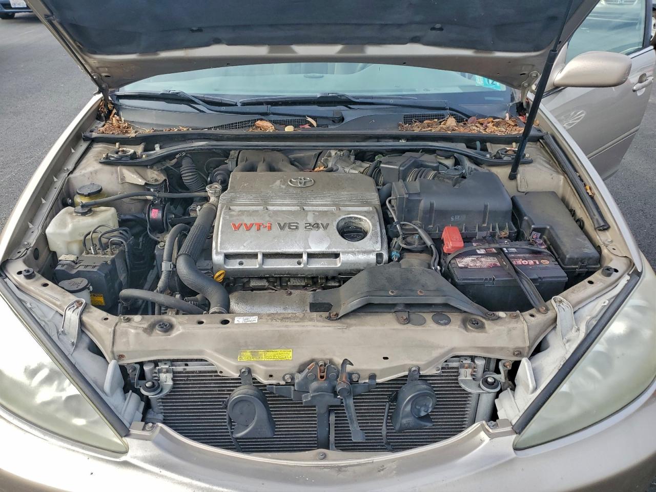 2005 TOYOTA CAMRY LE photo 11
