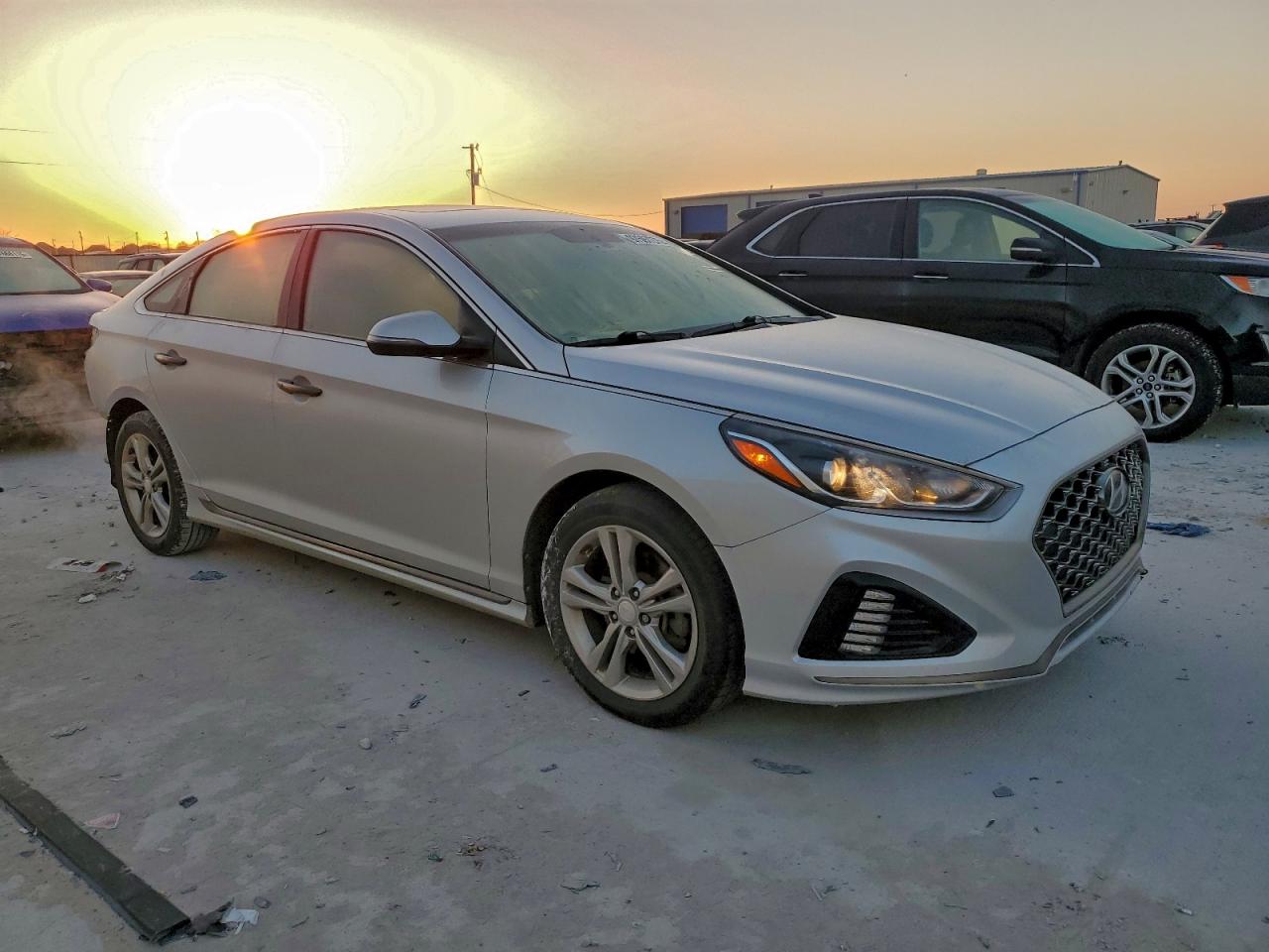 2018 HYUNDAI SONATA SPORT photo 4