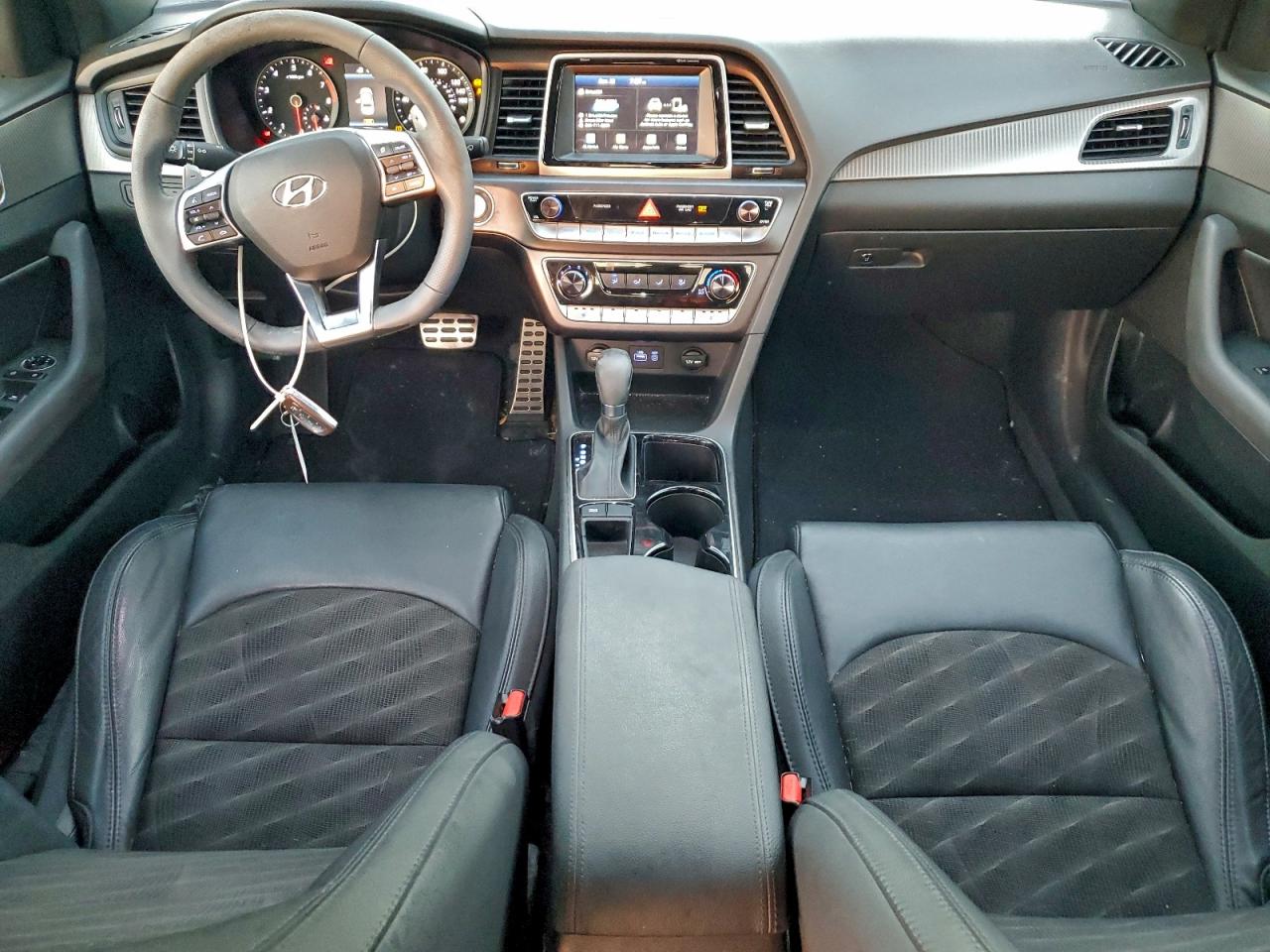2018 HYUNDAI SONATA SPORT photo 8