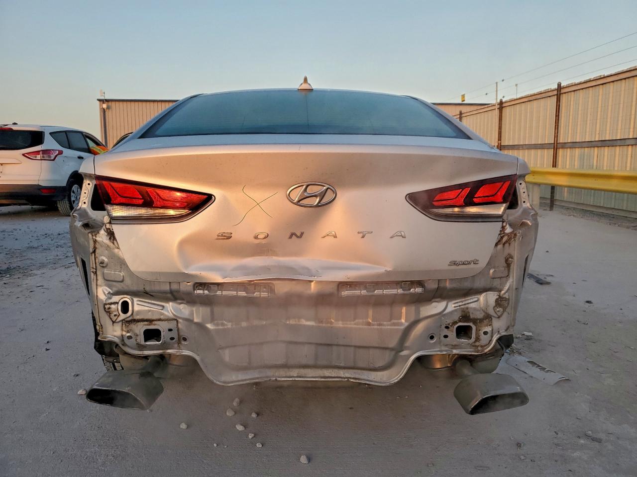 2018 HYUNDAI SONATA SPORT photo 6