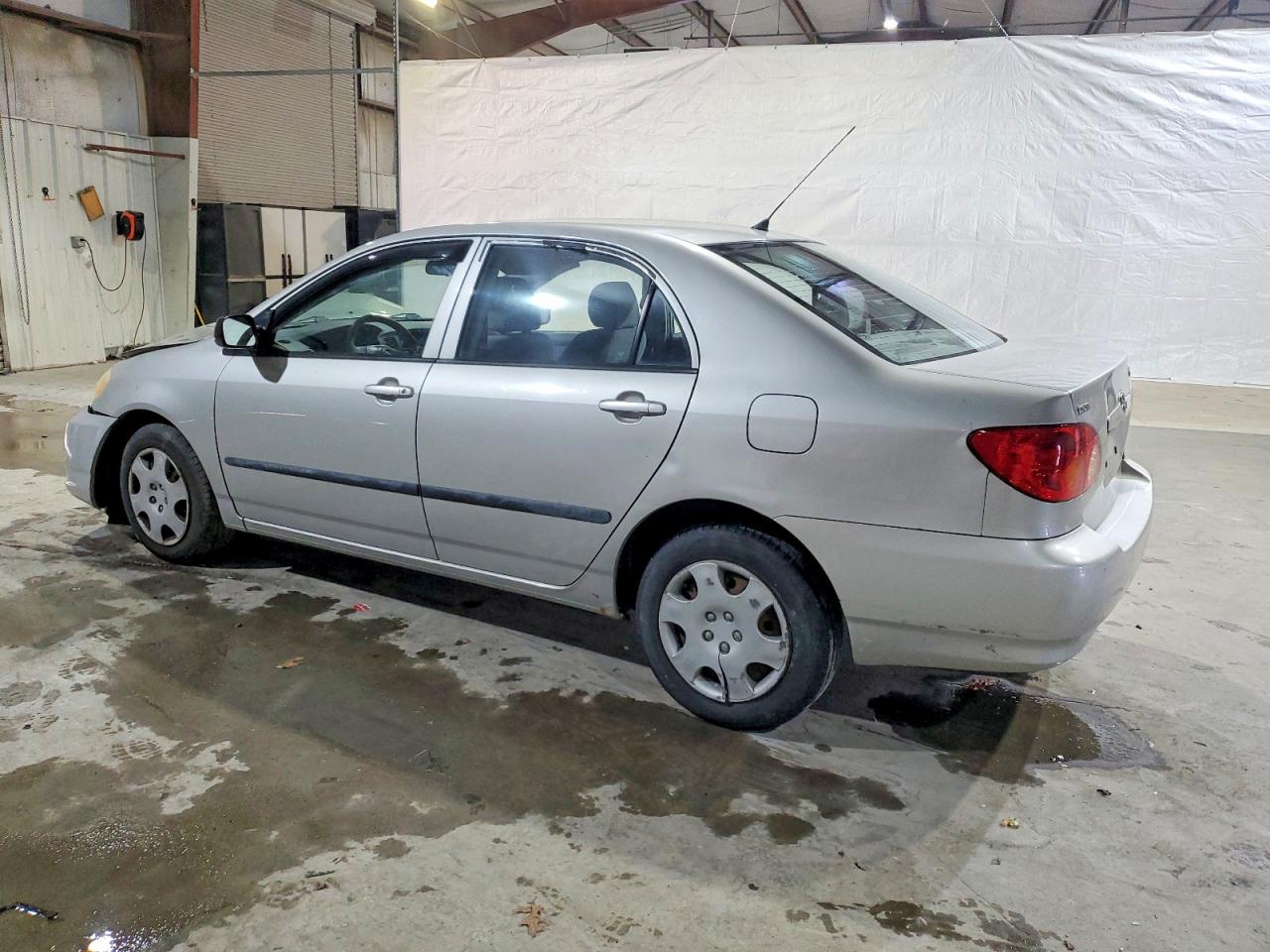 2004 TOYOTA COROLLA CE photo 2