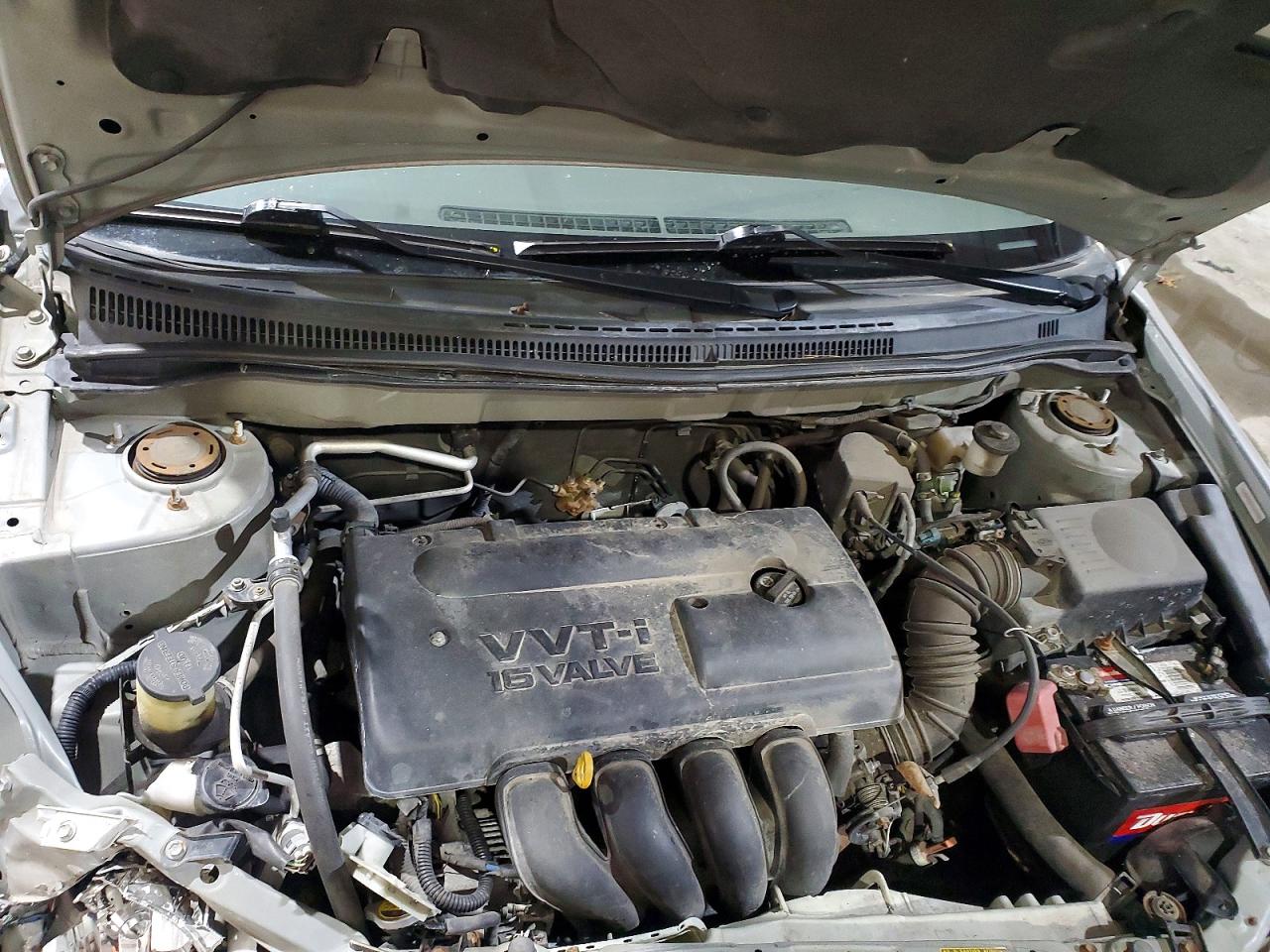 2004 TOYOTA COROLLA CE photo 11