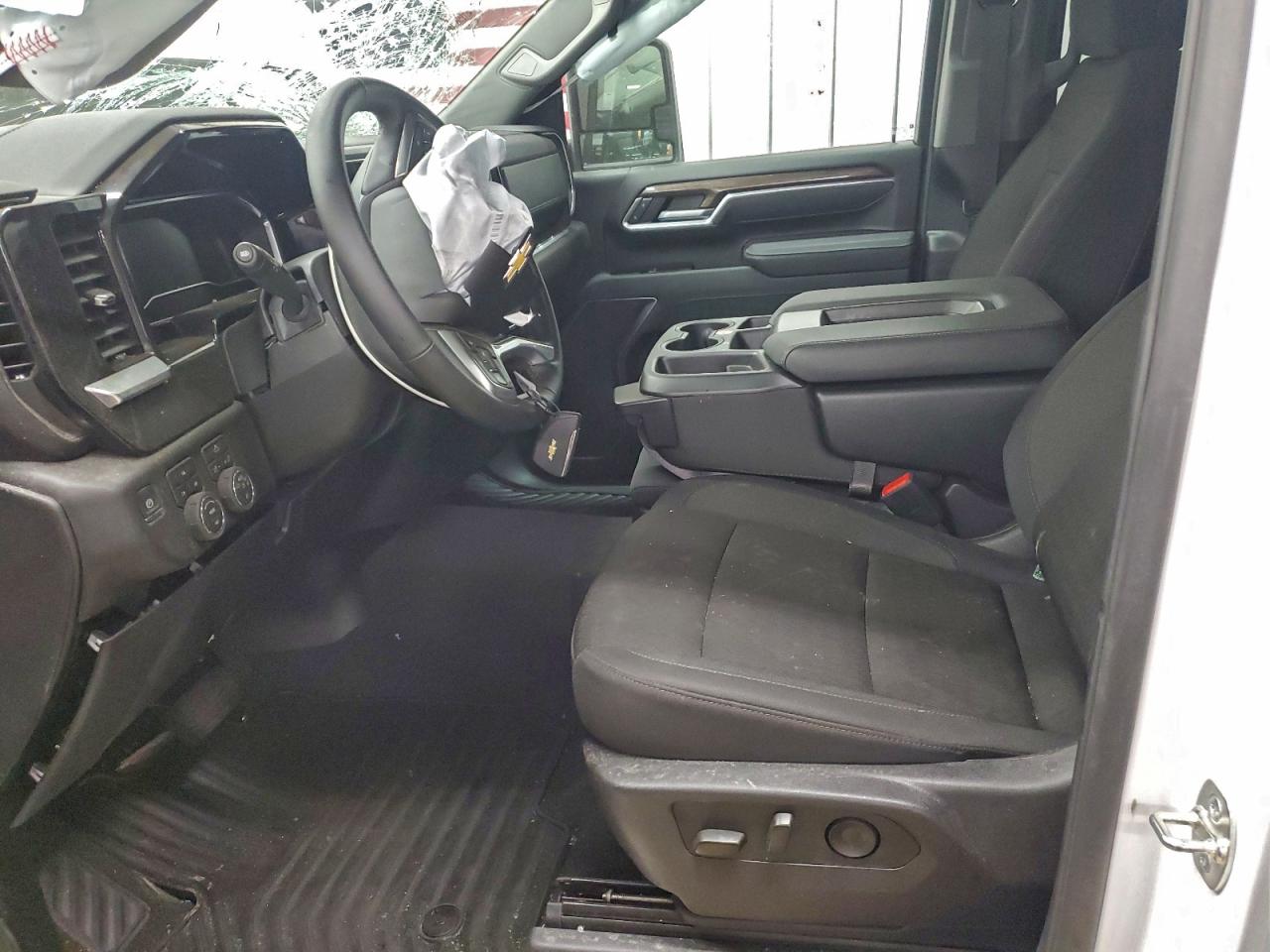 2025 CHEVROLET SILVERADO K2500 HEAVY DUTY LT photo 7