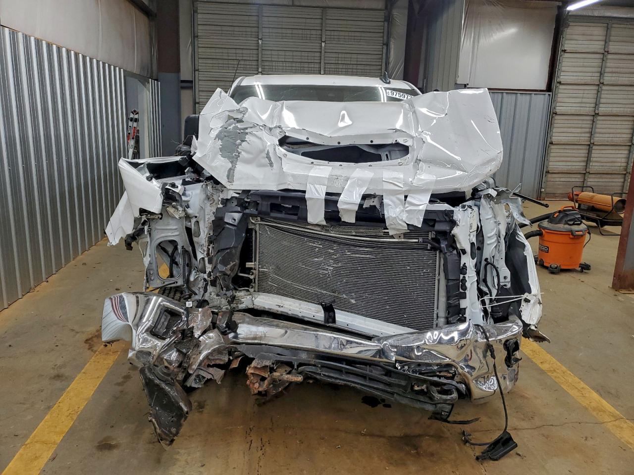 2025 CHEVROLET SILVERADO K2500 HEAVY DUTY LT photo 5