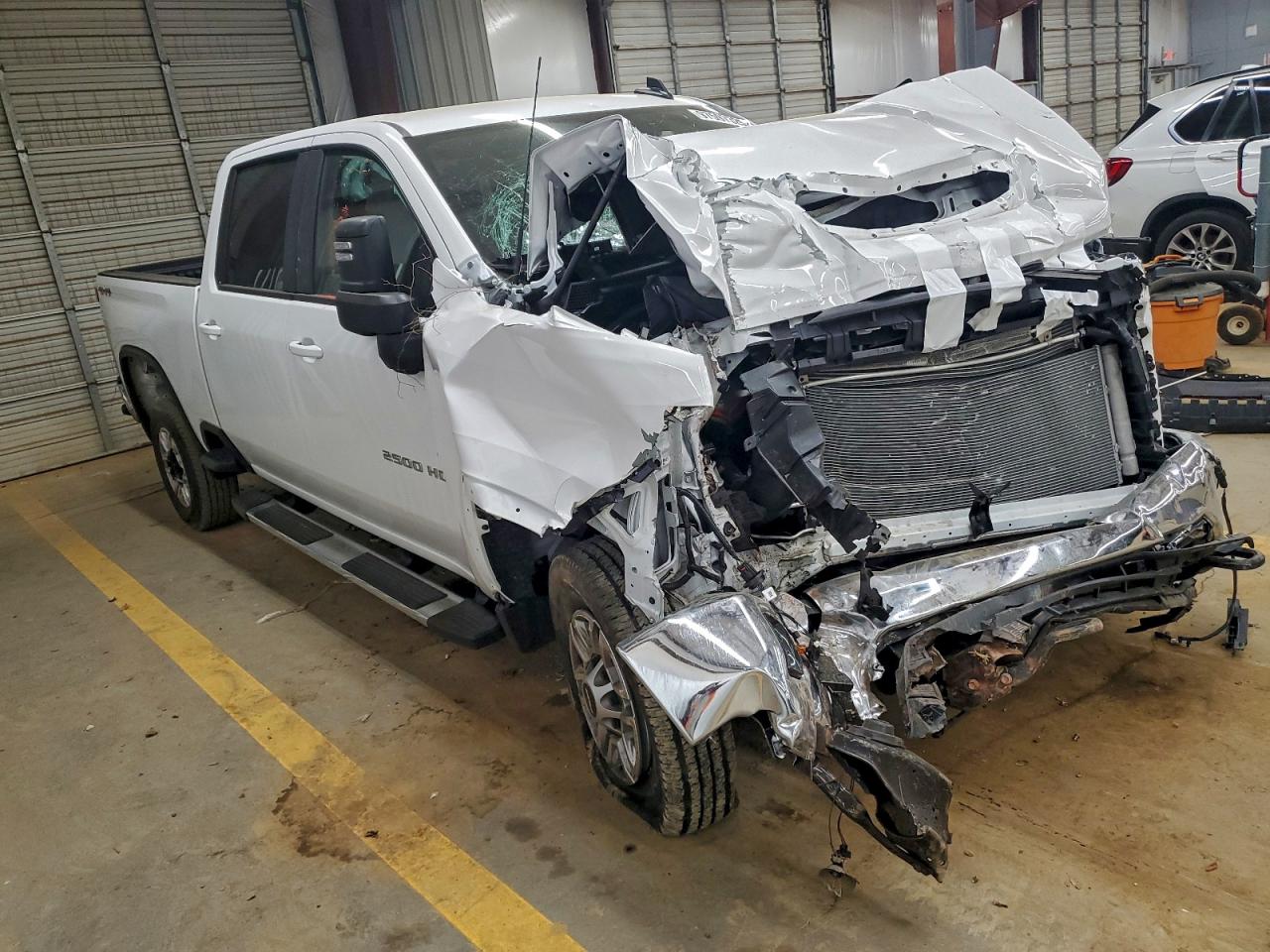 2025 CHEVROLET SILVERADO K2500 HEAVY DUTY LT photo 4
