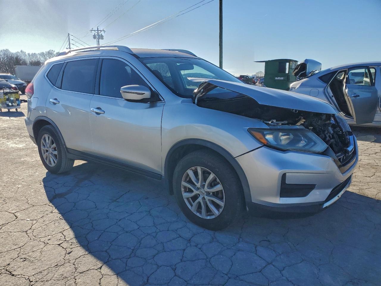 2018 NISSAN ROGUE S photo 4