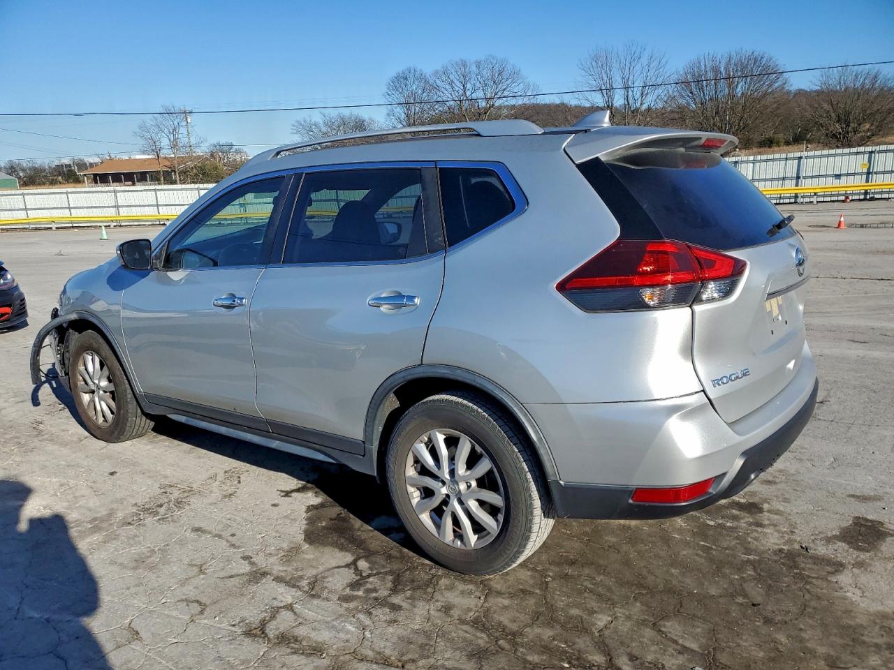 2018 NISSAN ROGUE S photo 2