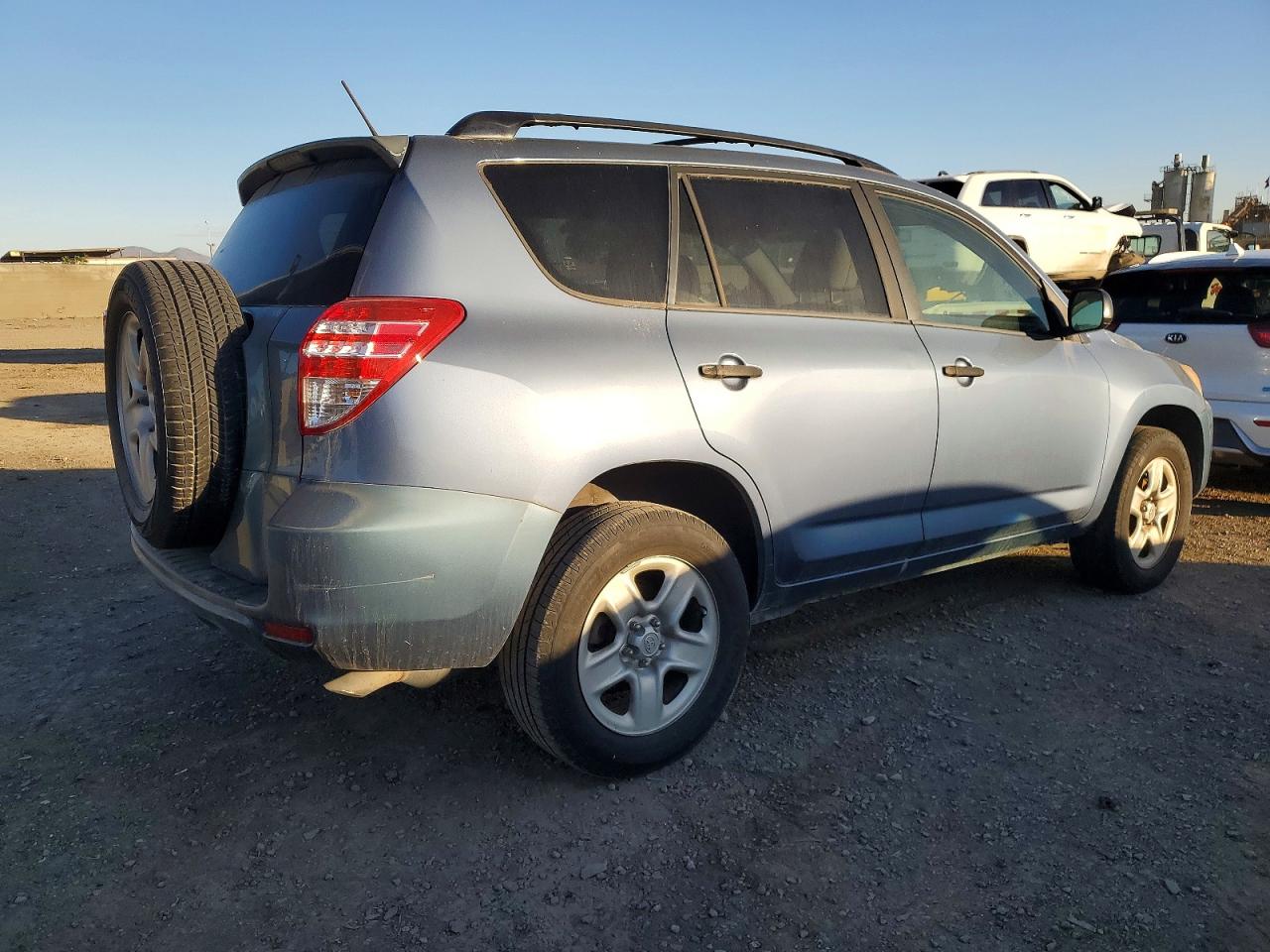 2009 TOYOTA RAV4 photo 3