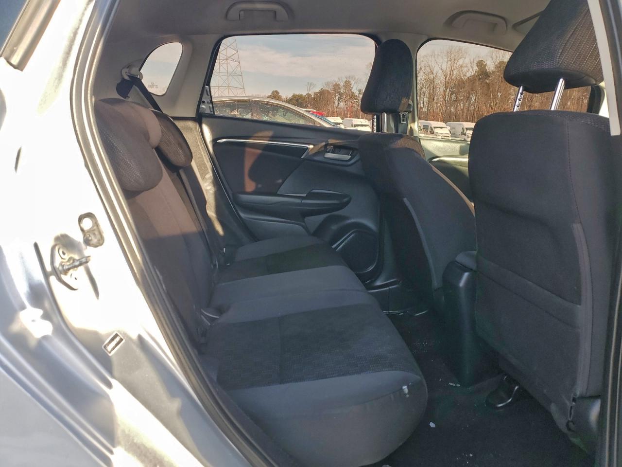 2015 HONDA FIT LX photo 10
