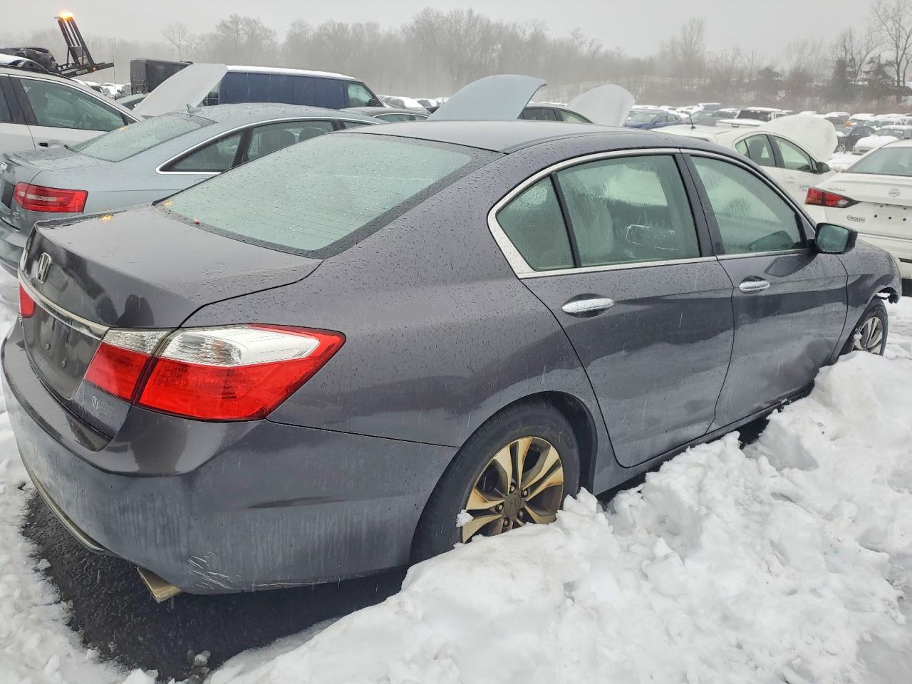 2013 HONDA ACCORD LX photo 3