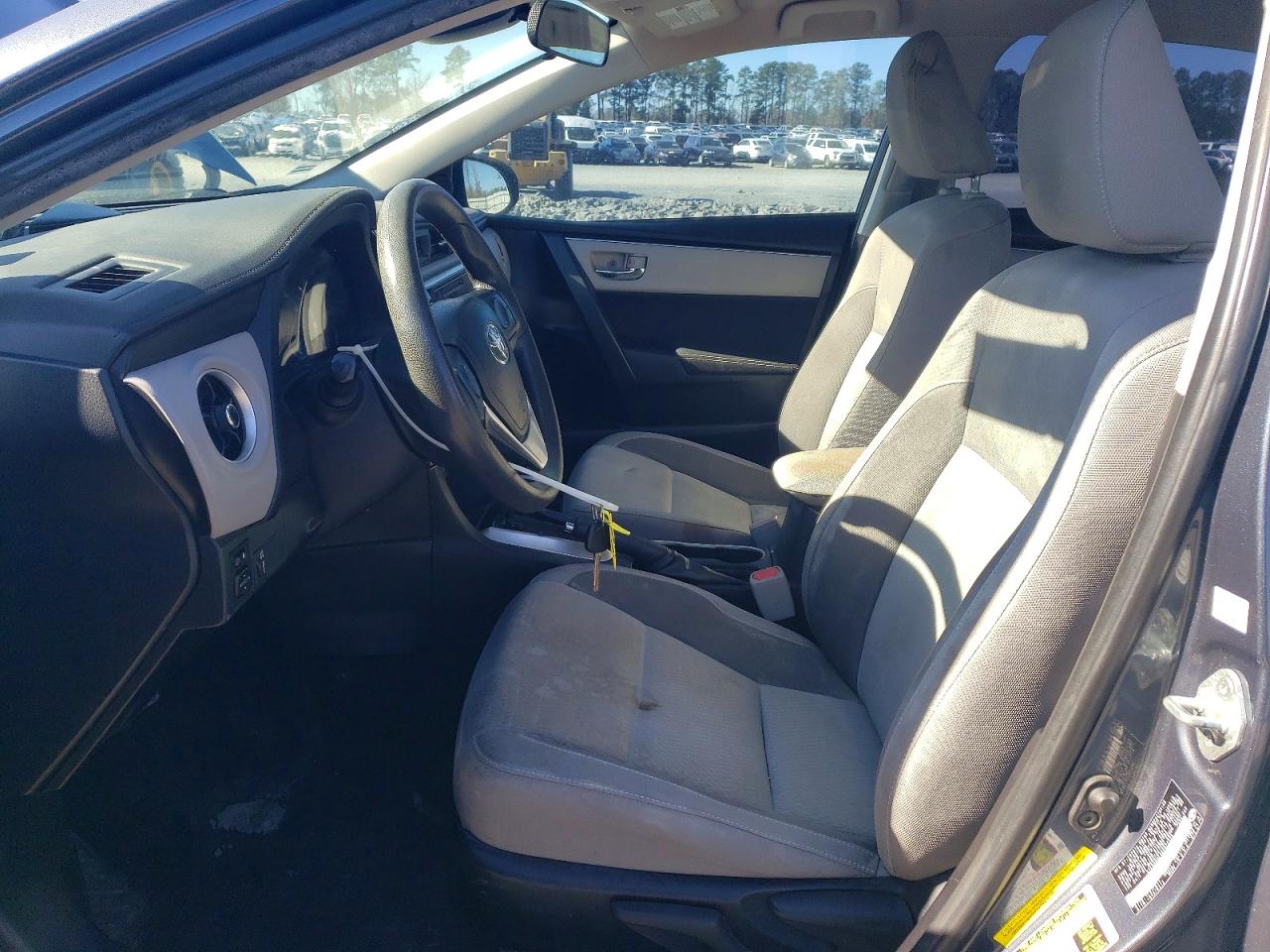 2019 TOYOTA COROLLA L photo 13