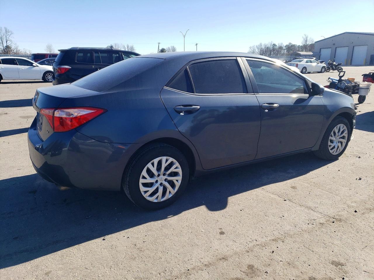 2019 TOYOTA COROLLA L photo 5
