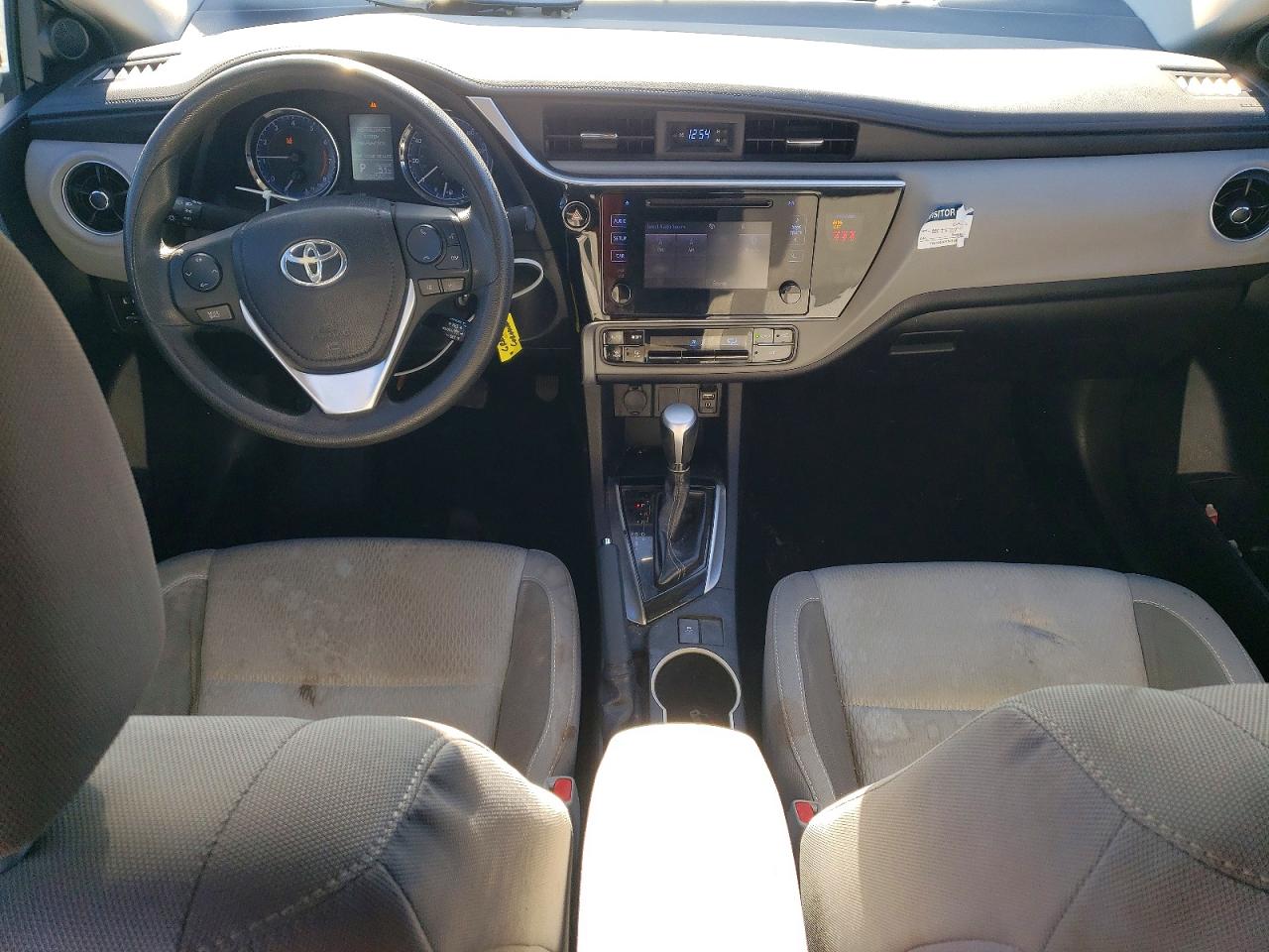 2019 TOYOTA COROLLA L photo 15
