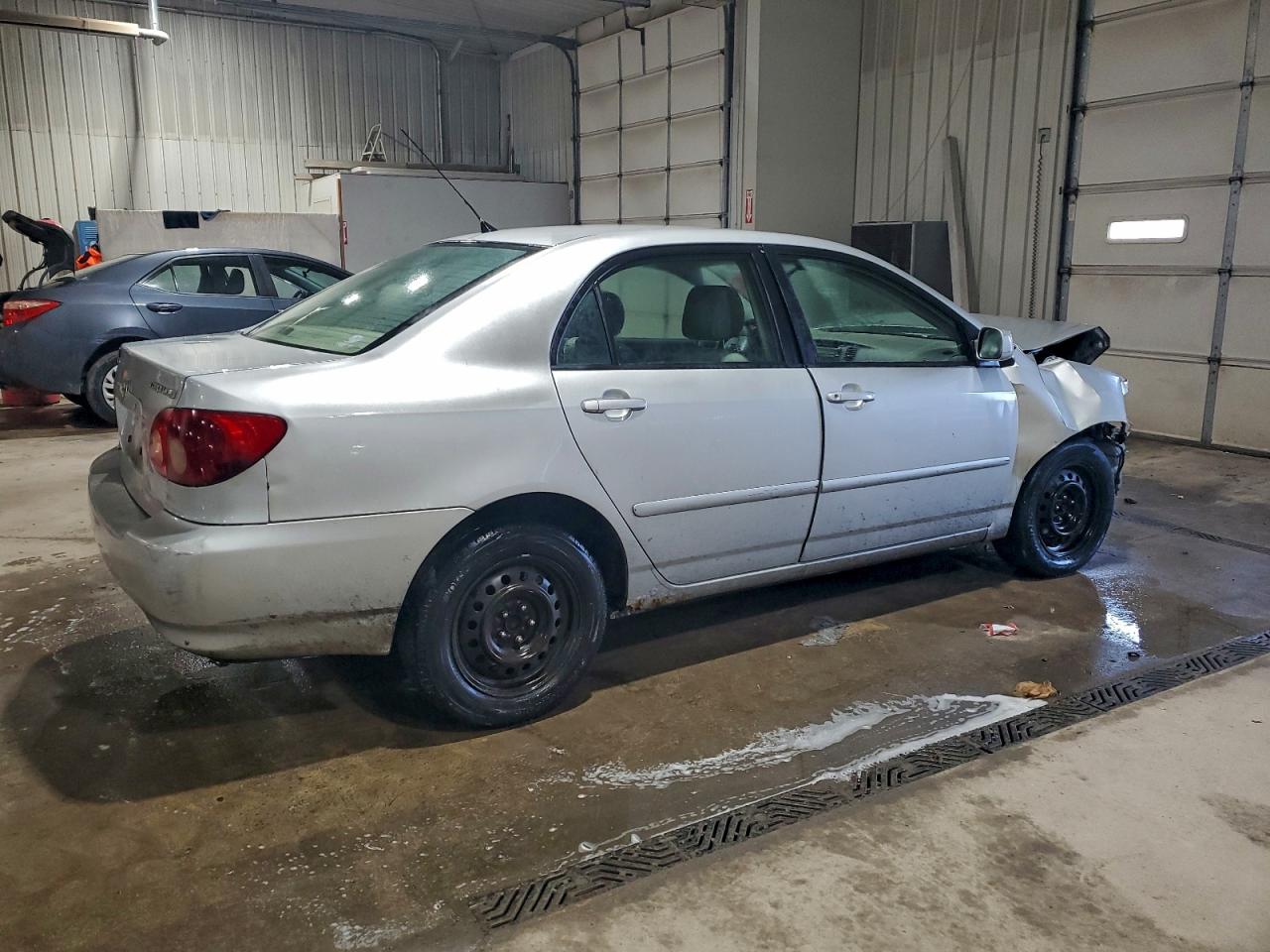 2006 TOYOTA COROLLA CE photo 3