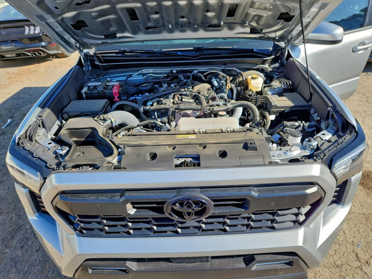 2024 TOYOTA TACOMA DOUBLE CAB photo 11