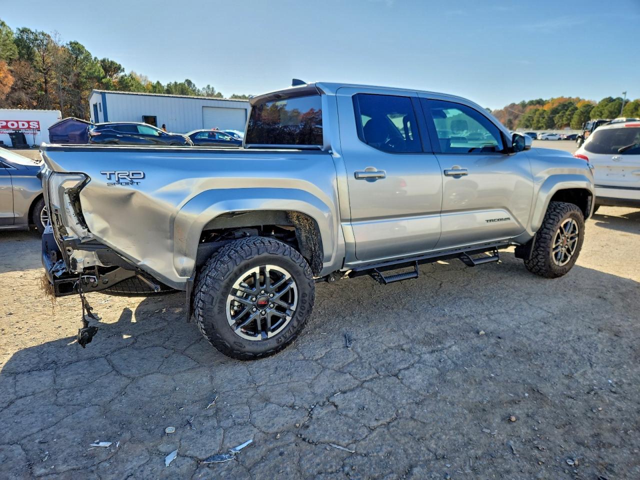 2024 TOYOTA TACOMA DOUBLE CAB photo 3