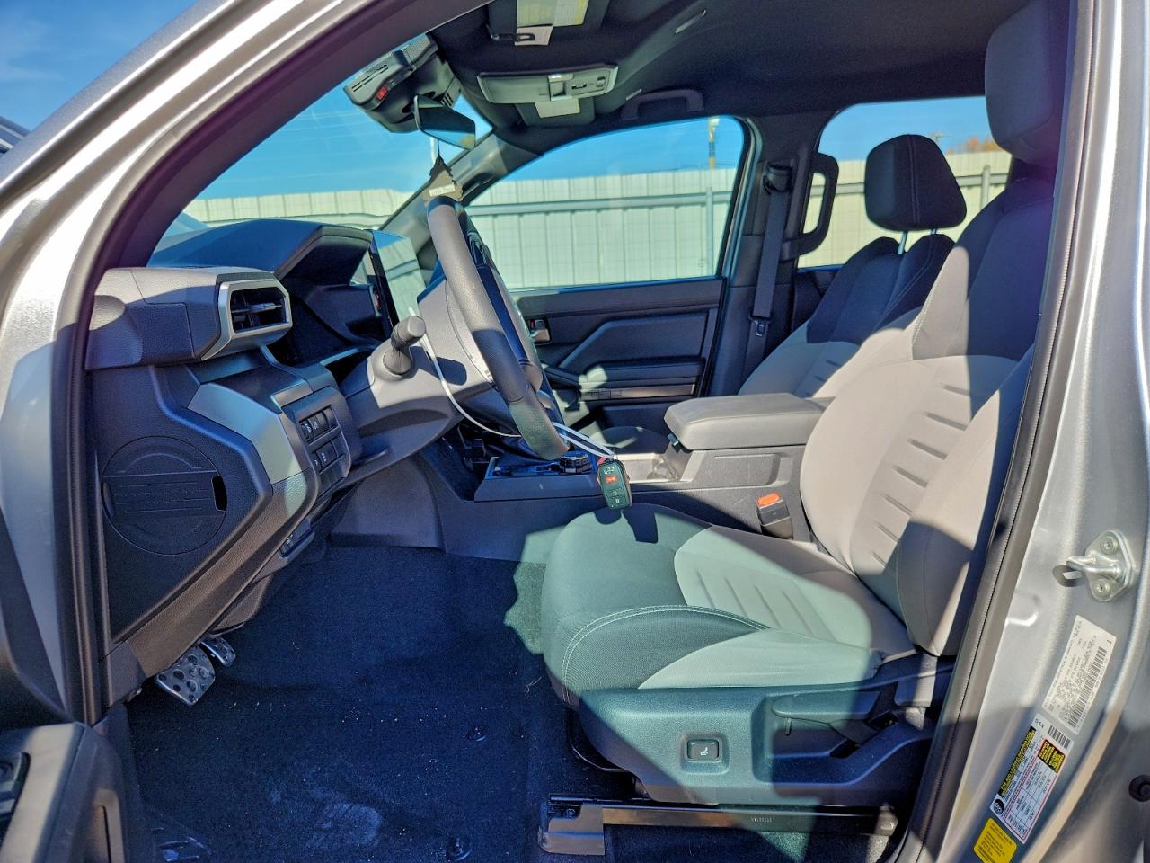 2024 TOYOTA TACOMA DOUBLE CAB photo 7