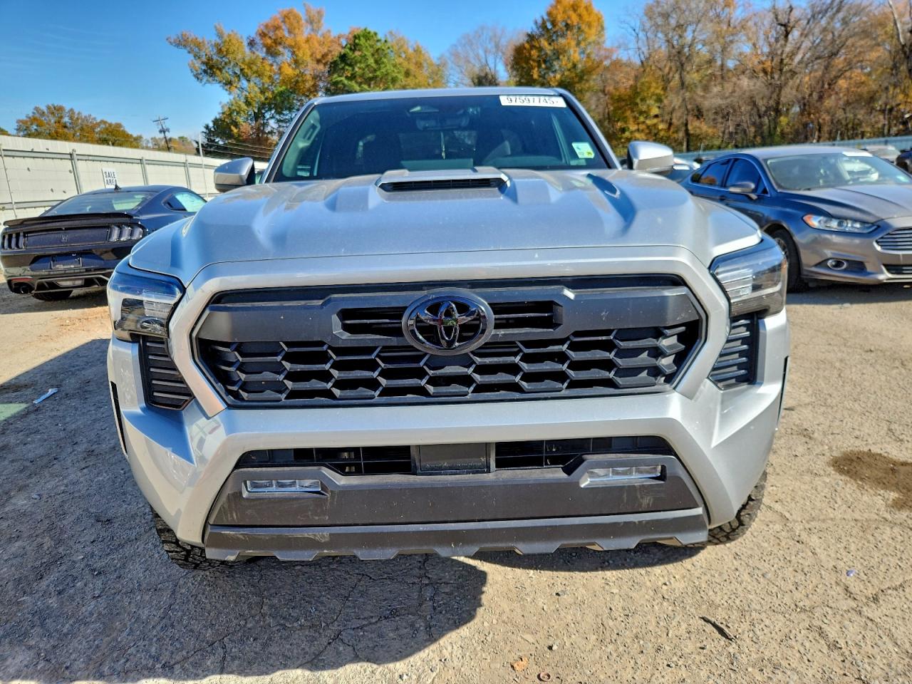 2024 TOYOTA TACOMA DOUBLE CAB photo 5