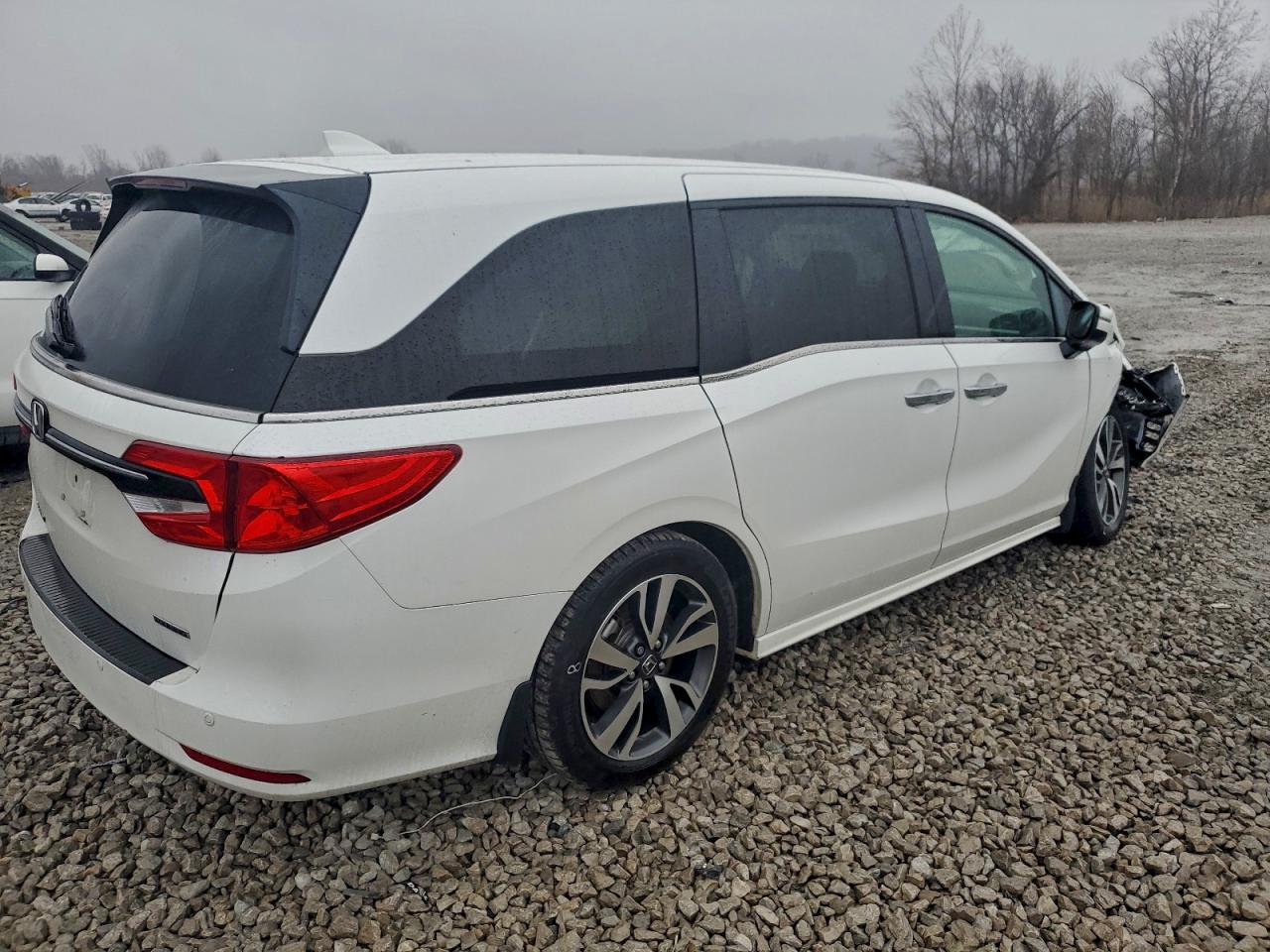 2023 HONDA ODYSSEY TOURING photo 3