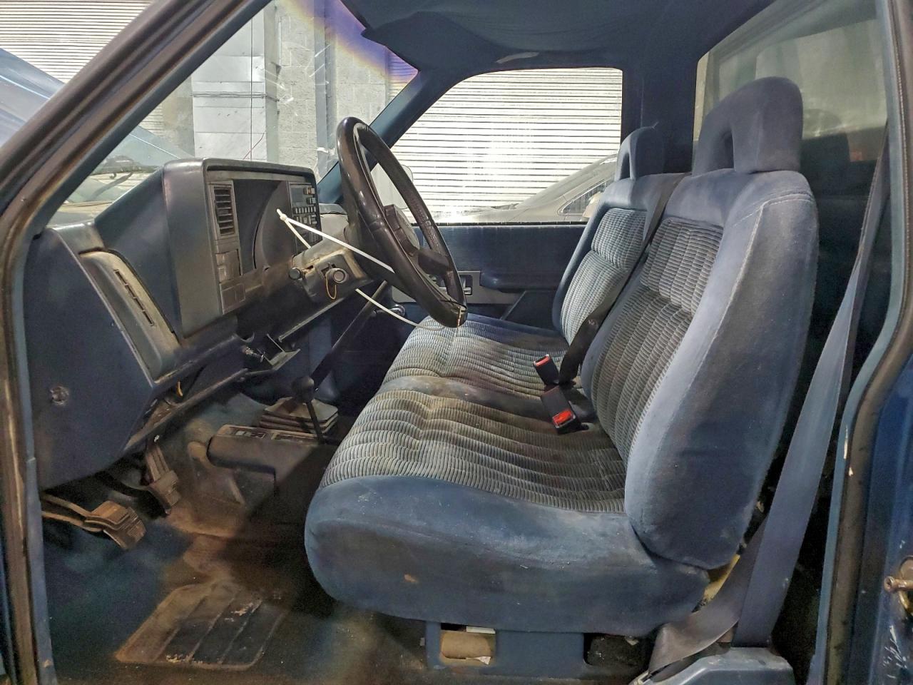 1992 CHEVROLET GMT-400 K1500 photo 13