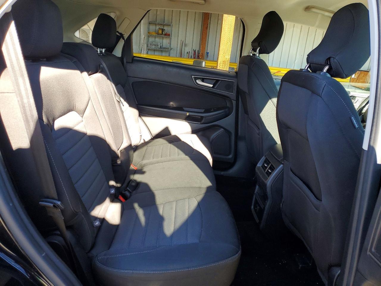 2016 FORD EDGE SE photo 21