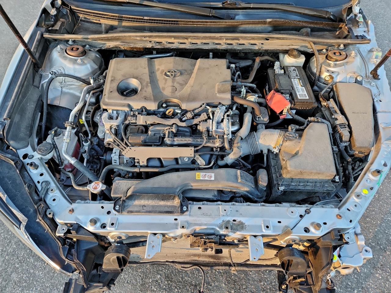 2020 TOYOTA CAMRY LE photo 11