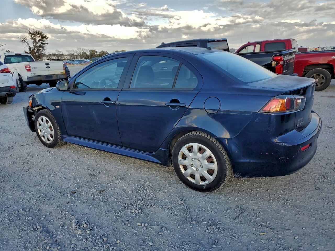 2014 MITSUBISHI LANCER ES/ES SPORT photo 2