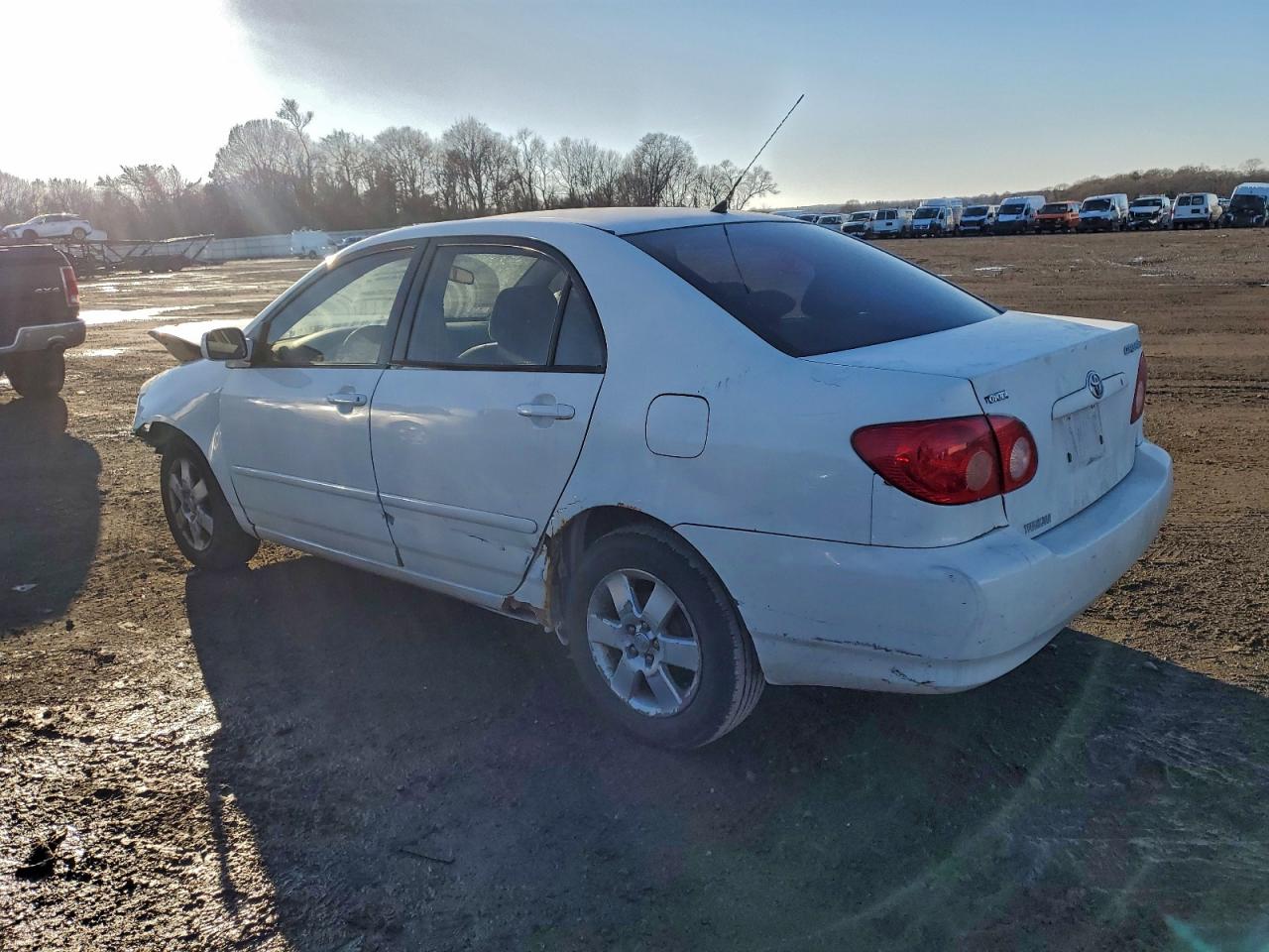 2006 TOYOTA COROLLA CE photo 3