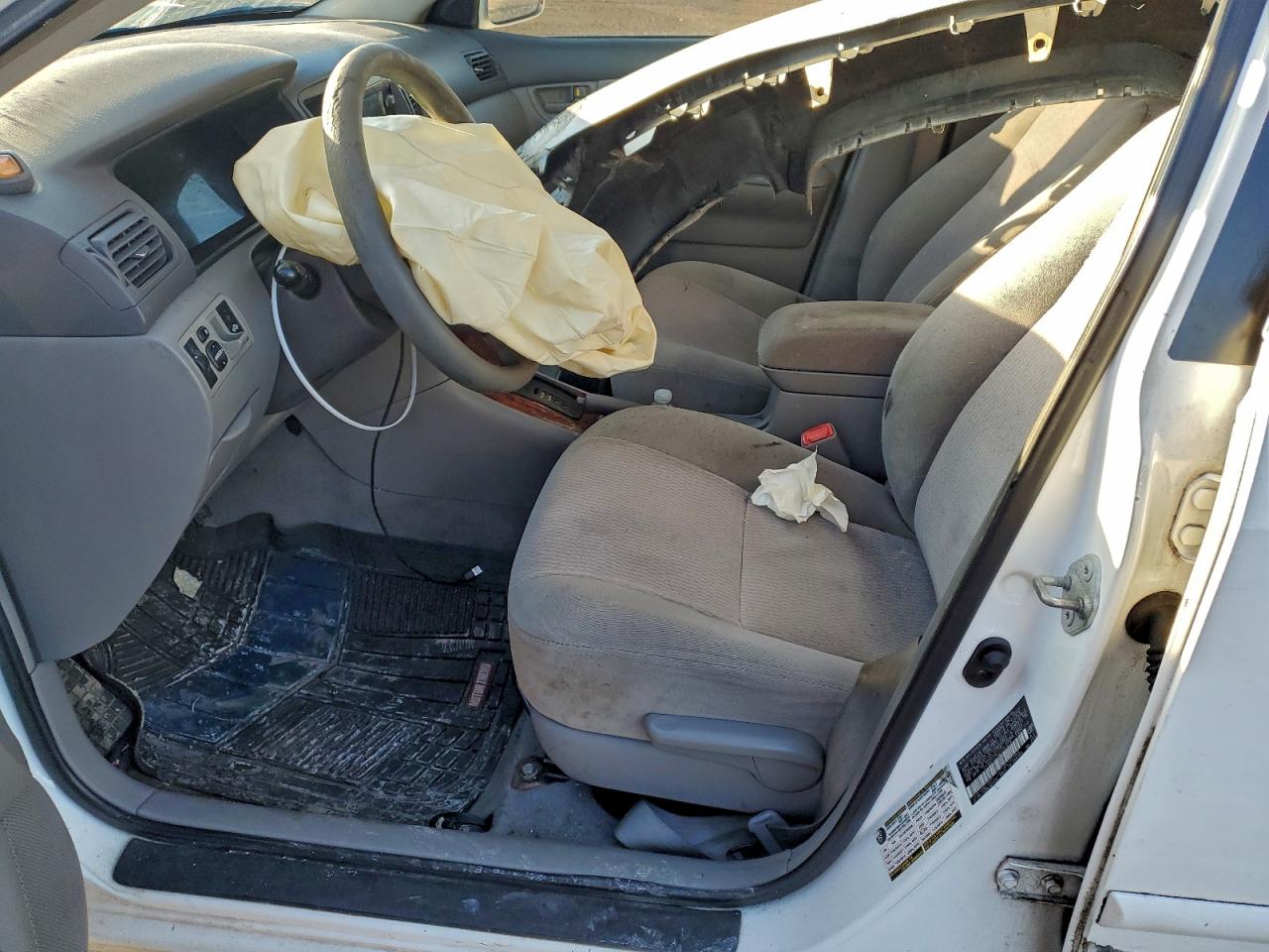2006 TOYOTA COROLLA CE photo 13