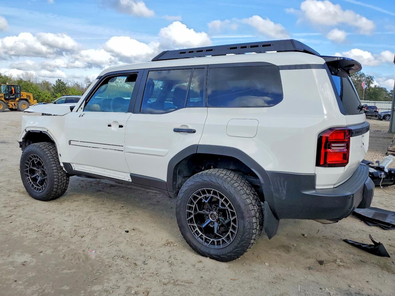 2025 TOYOTA LAND CRUISER BASE photo 2