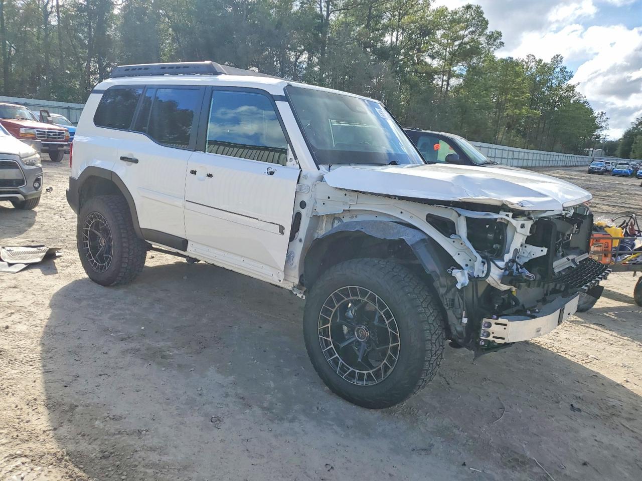 2025 TOYOTA LAND CRUISER BASE photo 4