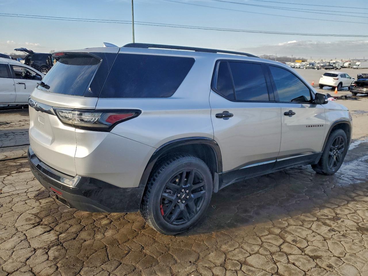 2019 CHEVROLET TRAVERSE PREMIER photo 3