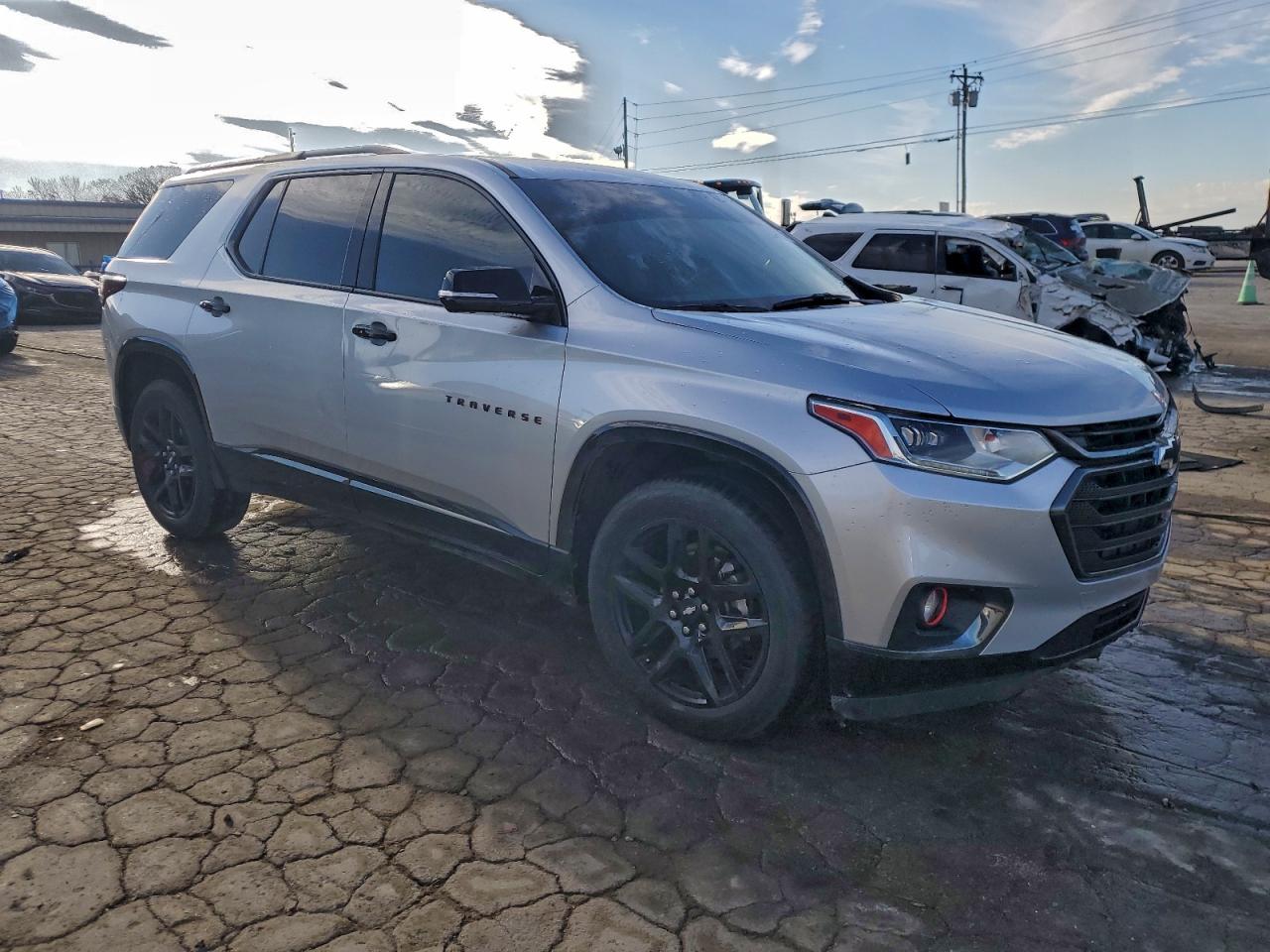 2019 CHEVROLET TRAVERSE PREMIER photo 4