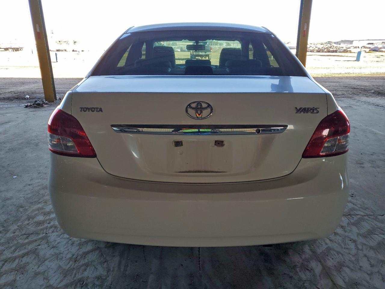 2008 TOYOTA YARIS photo 6