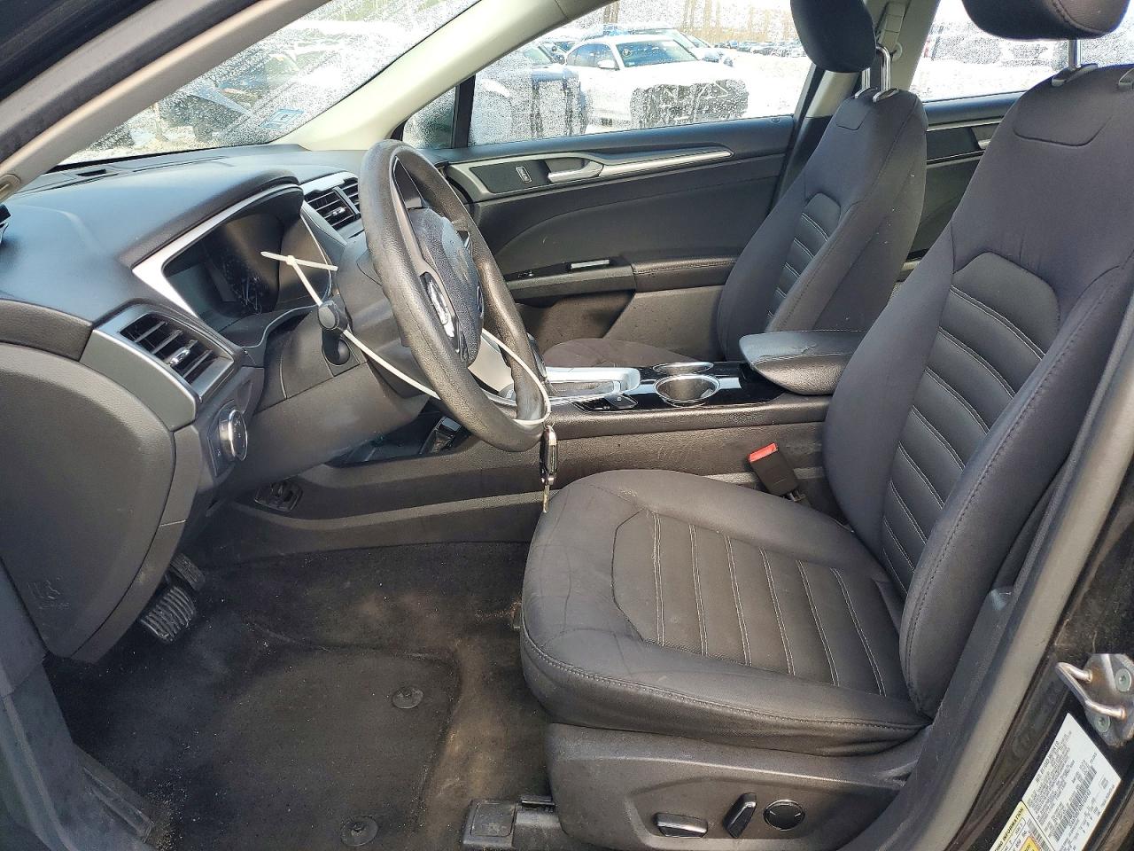 2013 FORD FUSION SE photo 7
