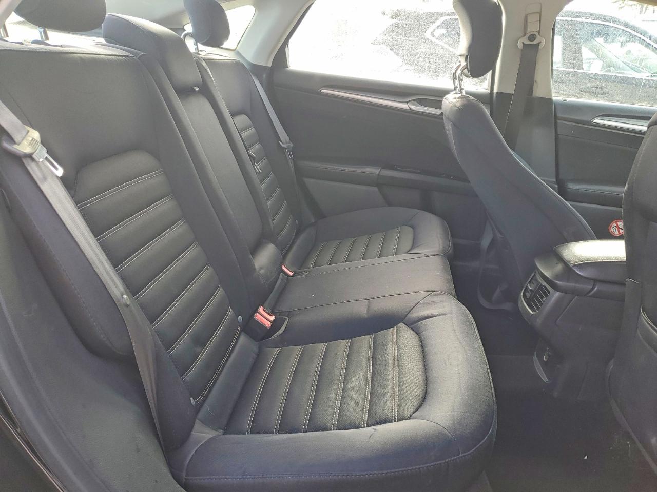 2013 FORD FUSION SE photo 10