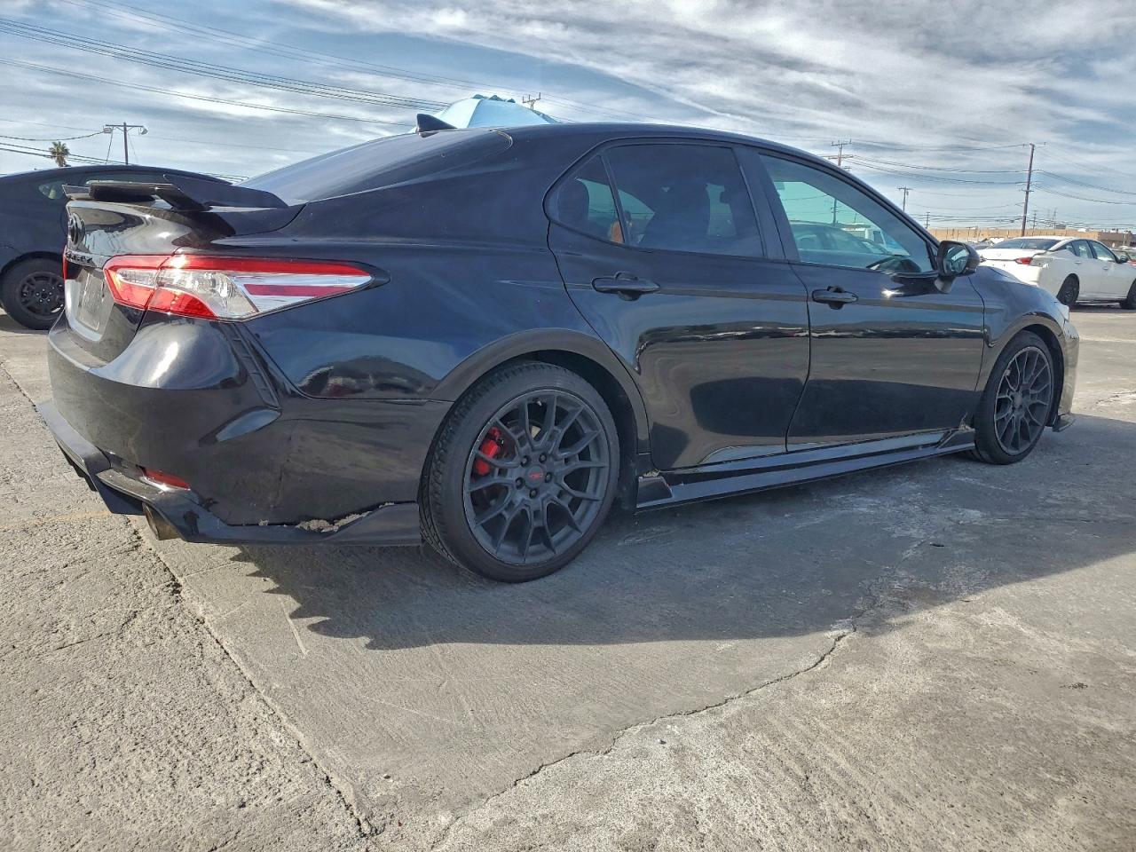 2020 TOYOTA CAMRY TRD photo 3