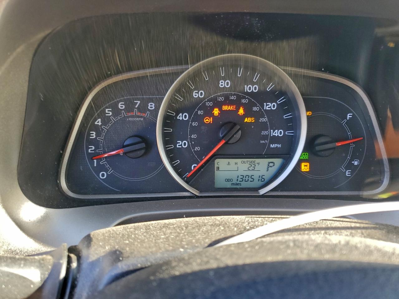 2015 TOYOTA RAV4 XLE photo 9