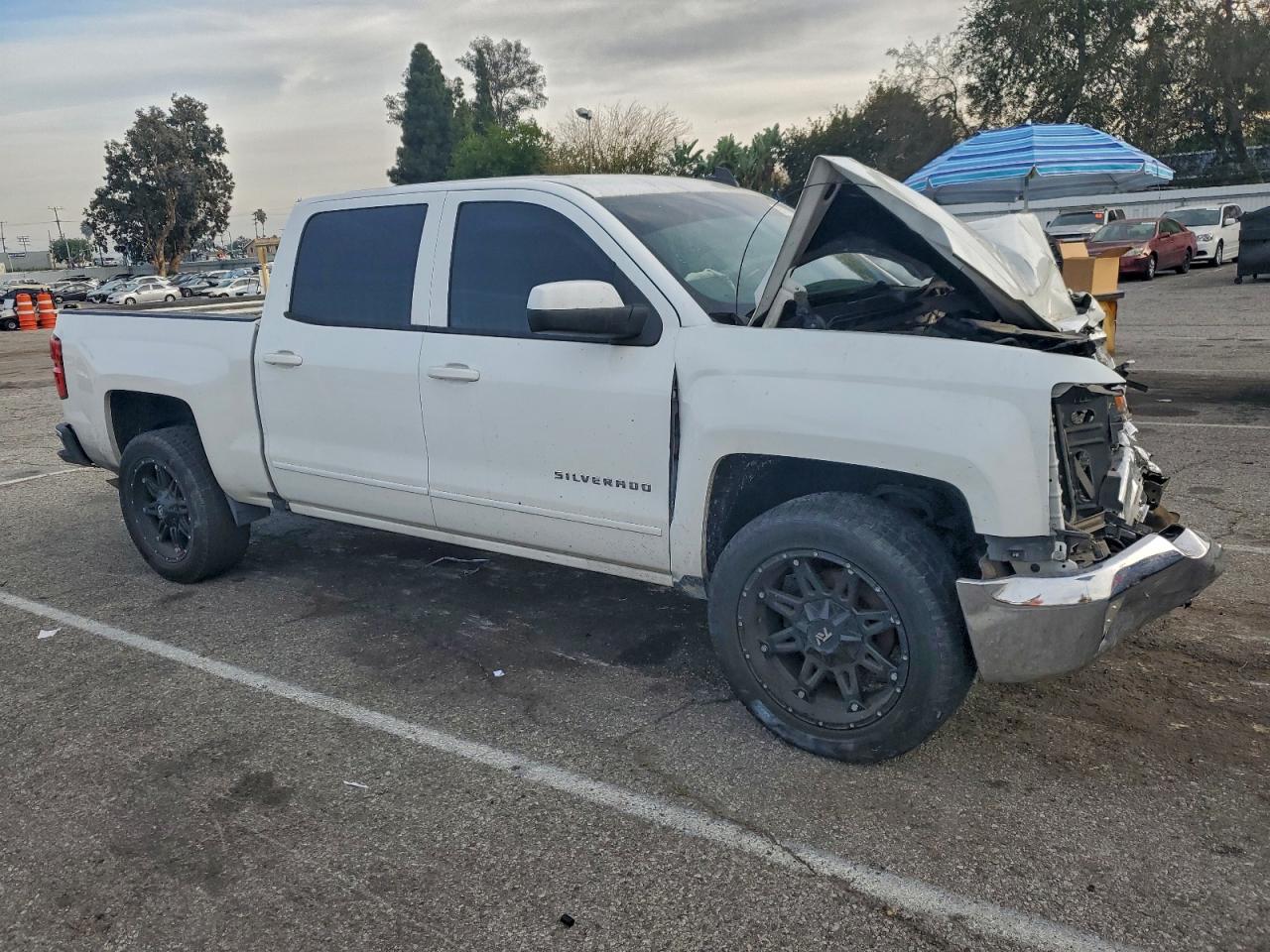 2017 CHEVROLET SILVERADO C1500 LT photo 4