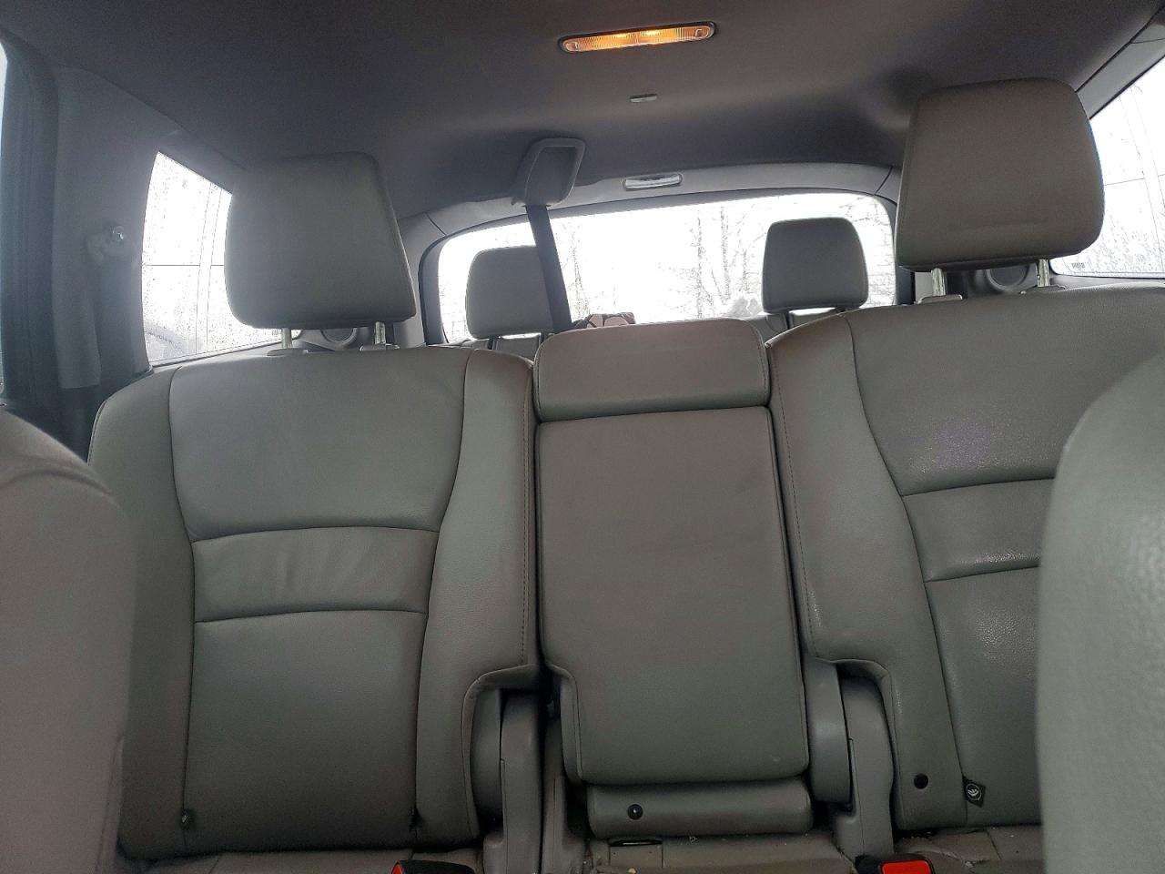 2016 HONDA PILOT TOURING photo 10