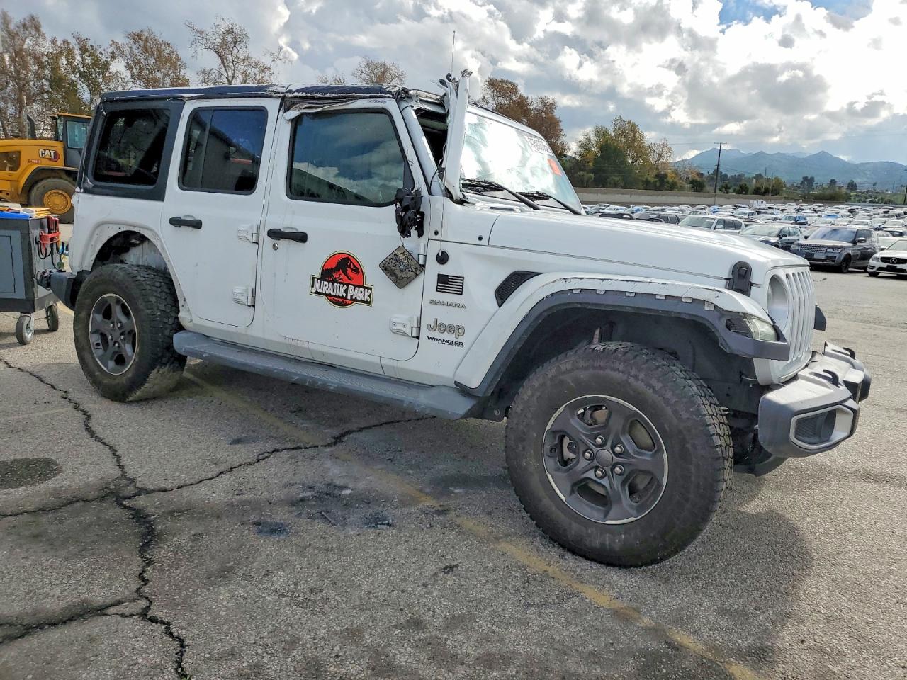 2019 JEEP WRANGLER UNLIMITED SAHARA photo 4