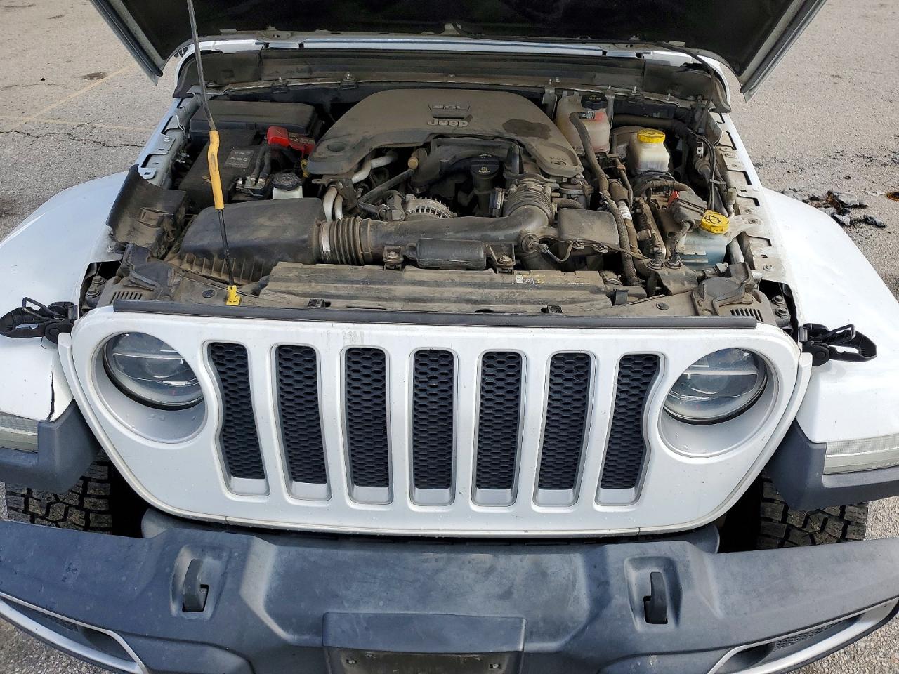 2019 JEEP WRANGLER UNLIMITED SAHARA photo 12