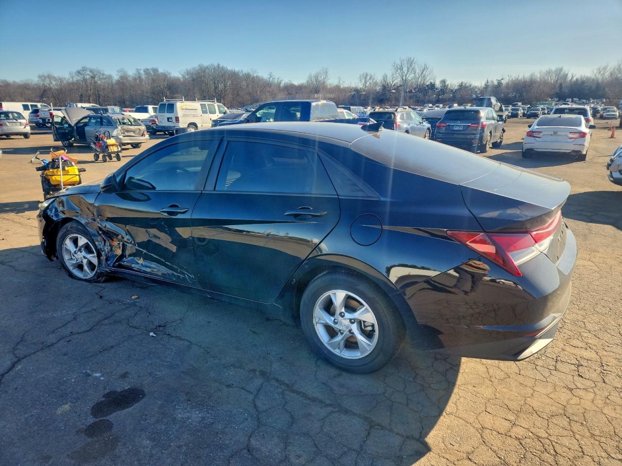 2021 HYUNDAI ELANTRA SE photo 2
