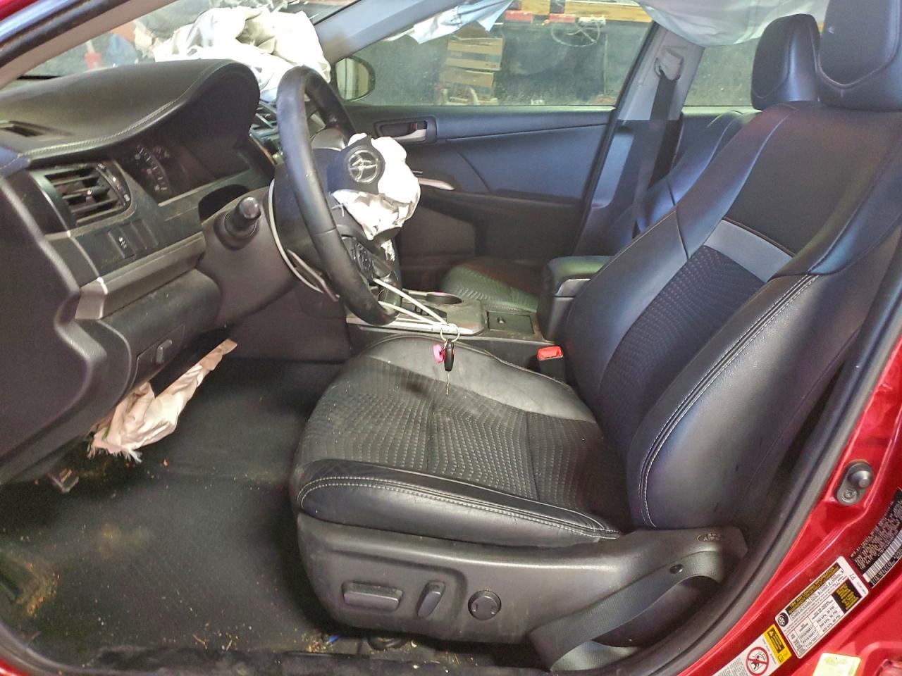 2014 TOYOTA CAMRY L photo 7