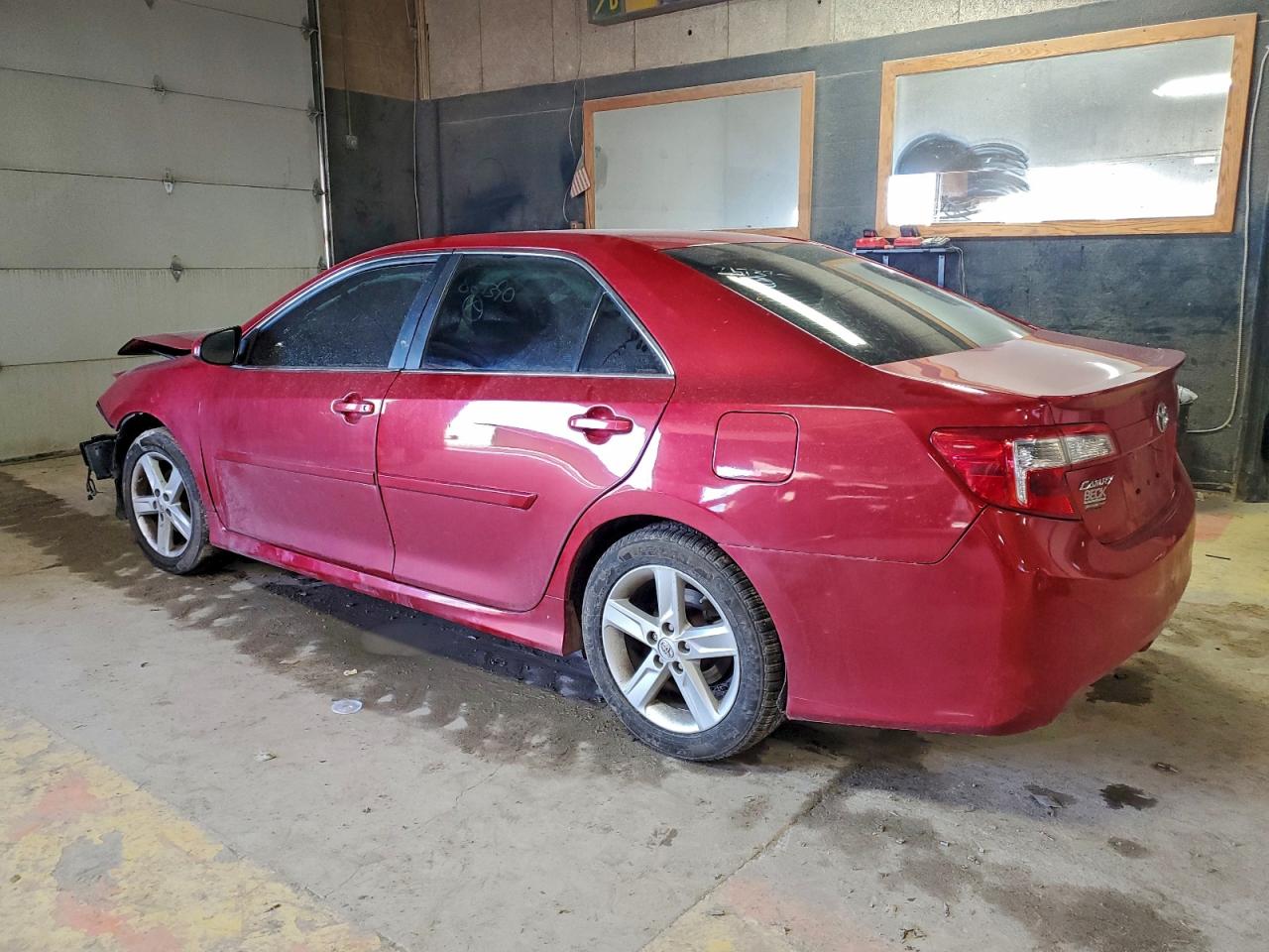 2014 TOYOTA CAMRY L photo 2