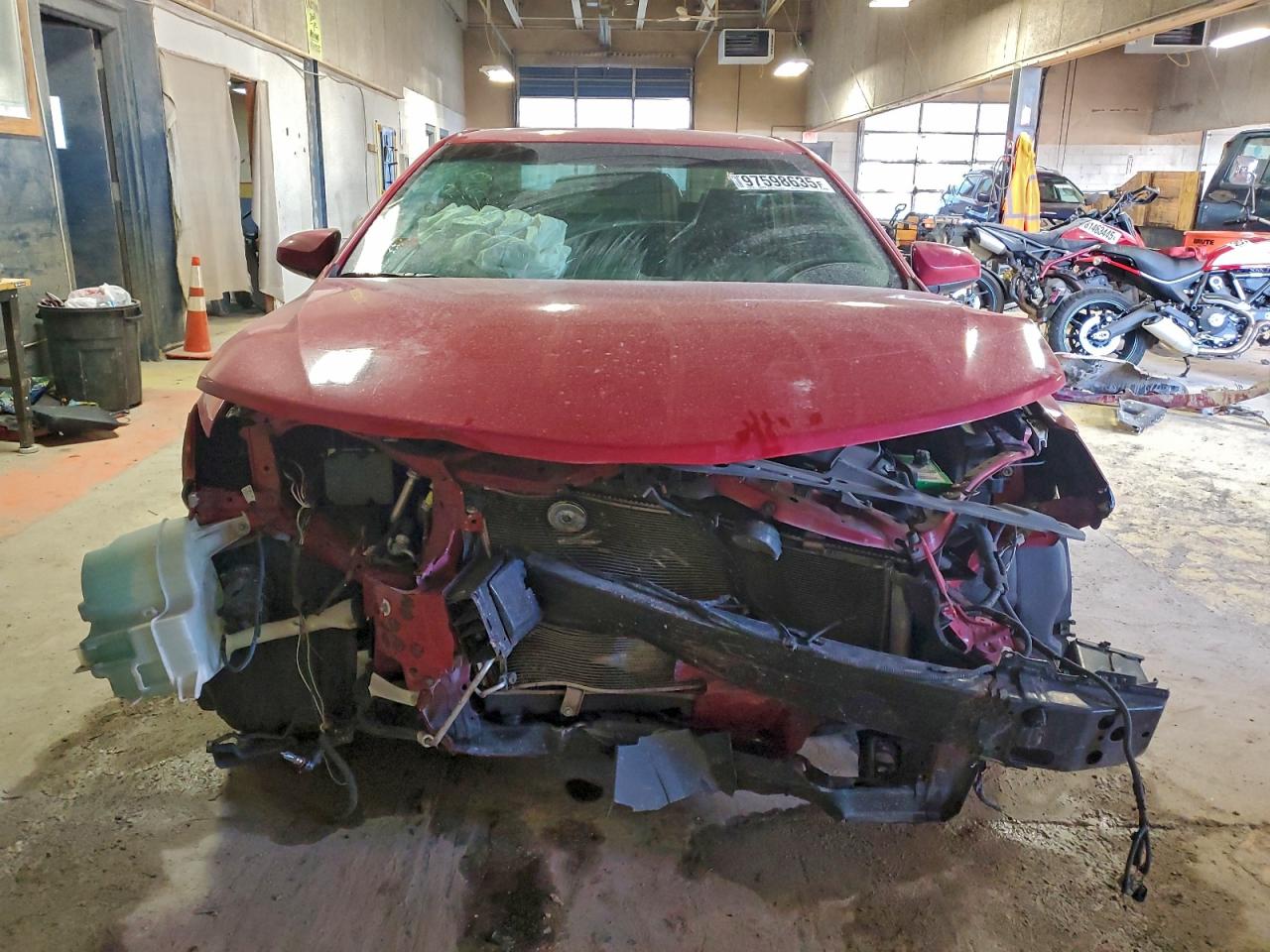 2014 TOYOTA CAMRY L photo 5